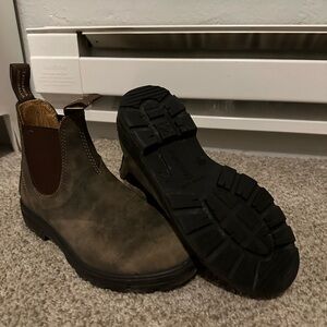Blundstone Classic #585 women’s boots rustic brown